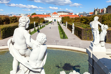 Similar image 8864486