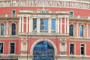 Similar image 8880674