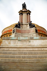 Similar image 8880675