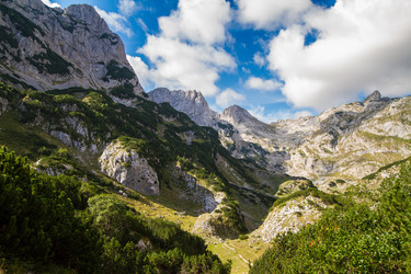 Similar image 10057099