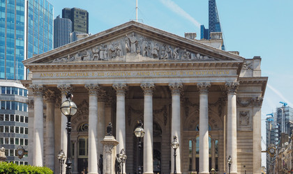 Similar image 10066919