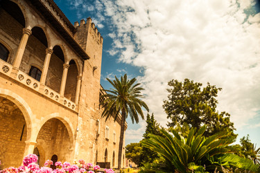 Similar image 10434355