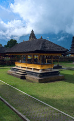 Similar image 8946156