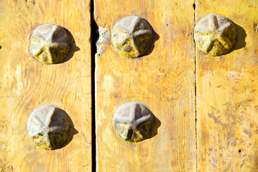 Similar image 9243075