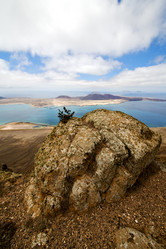 Similar image 9412351