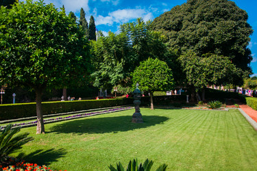 Similar image 9715108