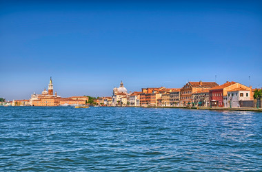 Similar image 9721310