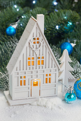 Similar image 9739036