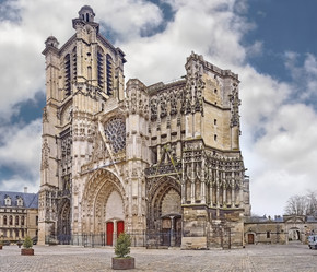 Similar image 9866022