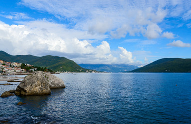 Similar image 9904810