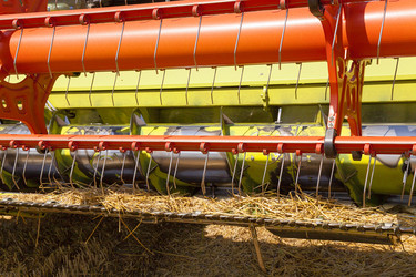 Similar image 10435437