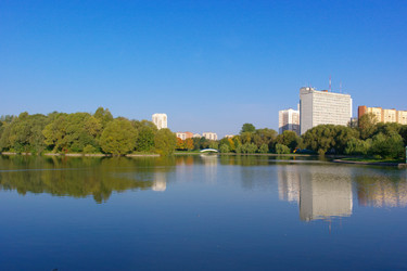 Similar image 10438064