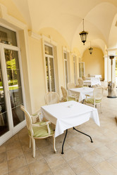 Similar image 10444010