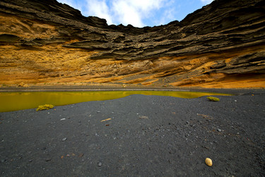 Similar image 10451120