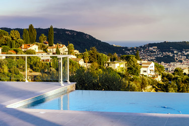 Similar image 10454654