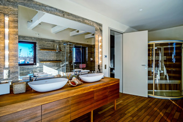 Similar image 10458860