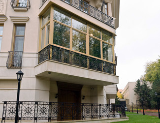 Similar image 10464772