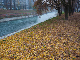 Similar image 10473213