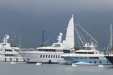 Similar image 10498425