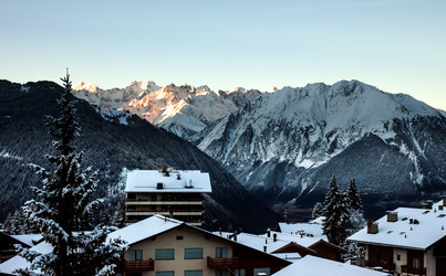 Similar image 10792373