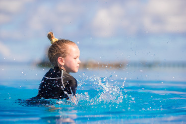 Similar image 10869067