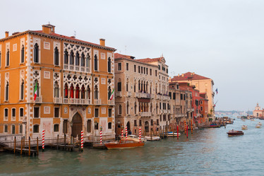 Similar image 10865096