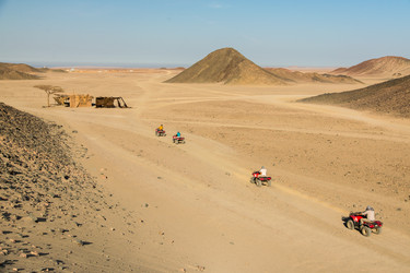 Similar image 10872897