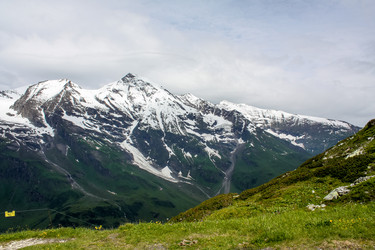 Similar image 10876036