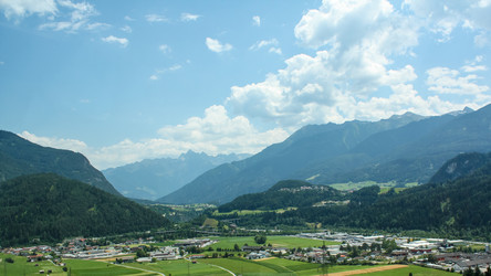 Similar image 10876059