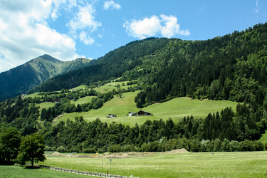 Similar image 10876083