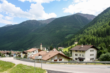 Similar image 10876096