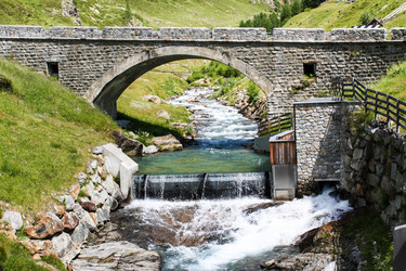 Similar image 10876160