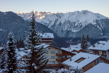 Similar image 10876984