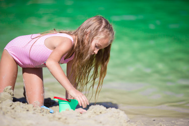 Similar image 10877350