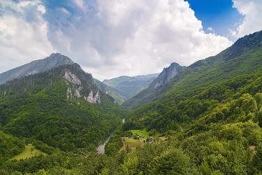 Similar image 10907223