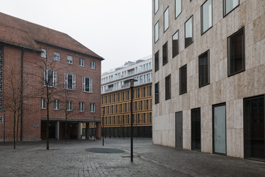 Similar image 10906304