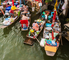 Similar image 10915382