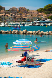 Similar image 11046781