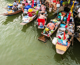 Similar image 10995315