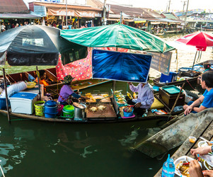 Similar image 10995333