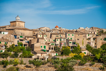 Similar image 11045685