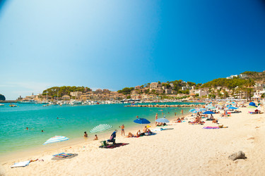 Similar image 11046420