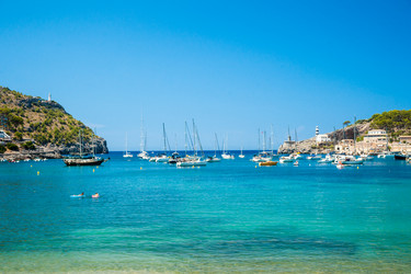 Similar image 11046525