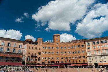 Similar image 11046700