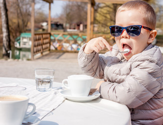 Similar image 11044008