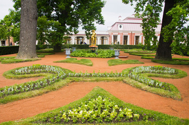 Similar image 11044487