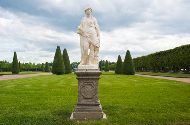 Similar image 11044505