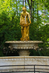 Similar image 11044518