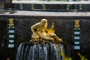 Similar image 11044519