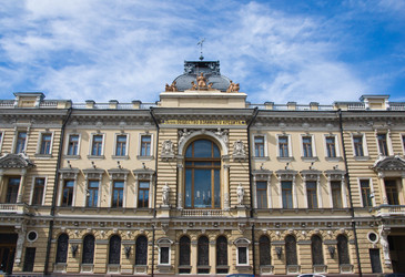 Similar image 11044522